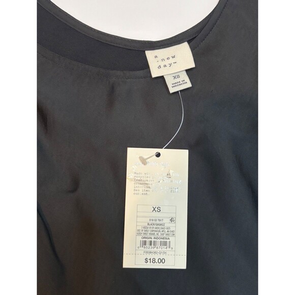 A New Day Woven Shell Tank Top Womens XS Scoop Neck Black with Darts NWT - Picture 3 of 5